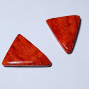 Espinélios 21 Cts - Formato Triangular - 2 Unidades - 18x22x5mm