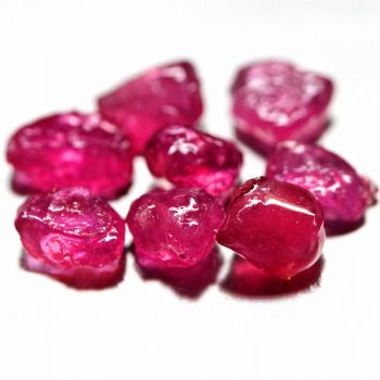 28.26ct. Rubis Vermelho Rosado Natural Bruto Para Lapidação