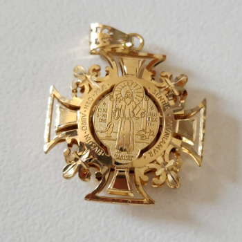 Medalha Cruz De São Bento Ouro 18k Amarelo