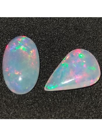 Opalas lapidadas forma gota e oval 2.0 cts