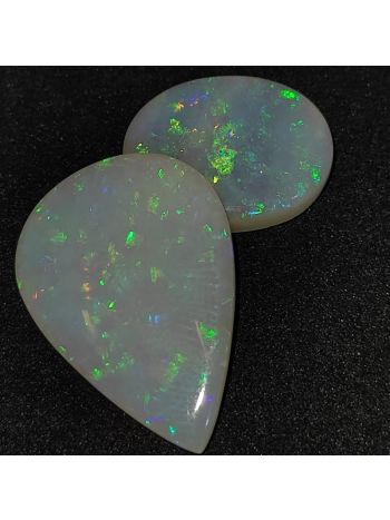 Opalas lapidadas forma gota e oval 10.0 cts