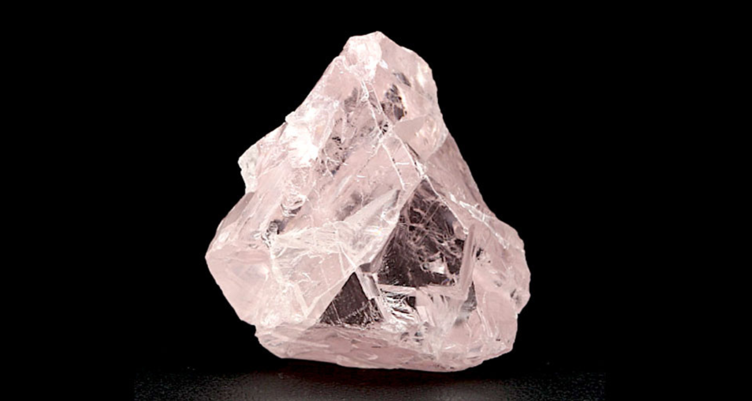 DIAMANTE ROSA DE 108 QUILATES É DESCOBERTO NA ÁFRICA