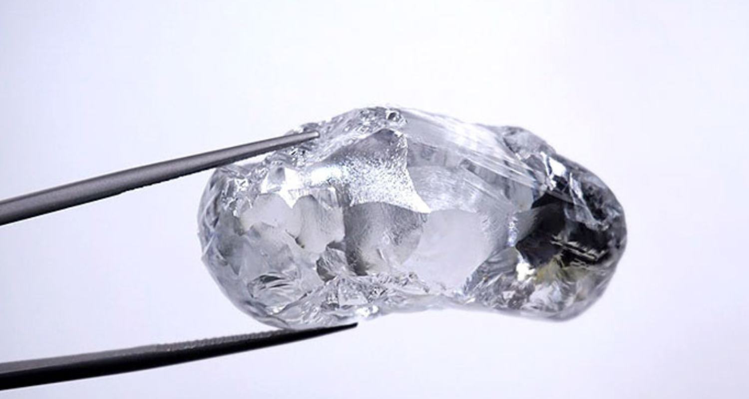 DIAMANTE BRUTO DE 150 CT É RECUPERADO NA ANGOLA